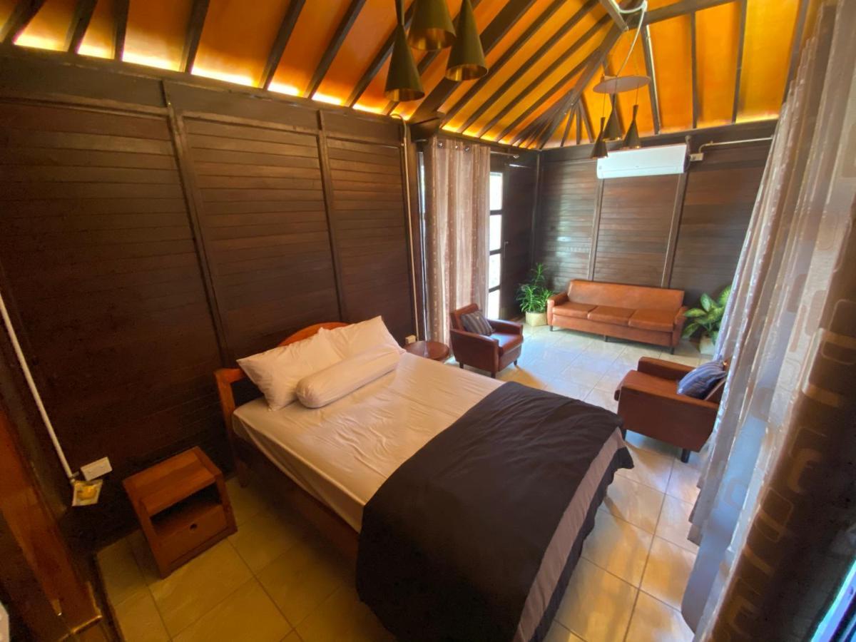 Compass Diving Resort Beloi Buitenkant foto